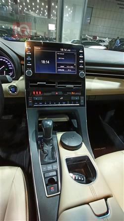 تويوتا أفالون